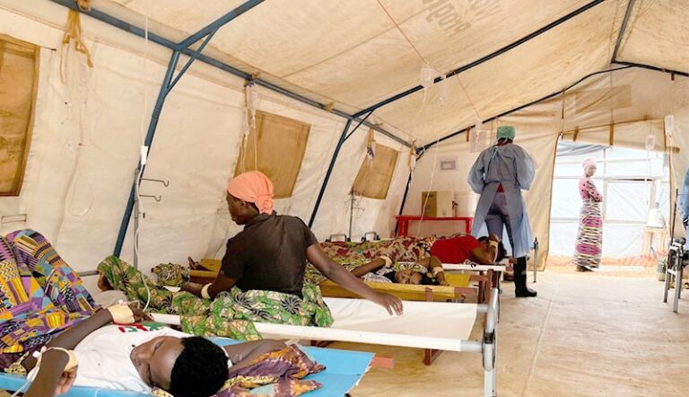 Des-patients-atteints-de-cholera