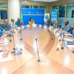 La ministre d’État, ministre des Hydrocarbures, Acacia Mbandubola Mbongo échange avec les pétroliers