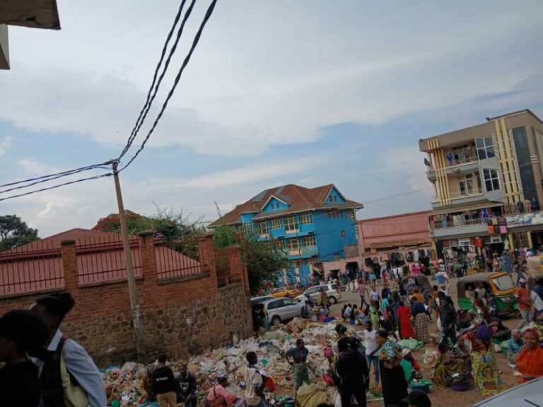 l’étalage des aliments dans des endroits impropres expose la population à de graves risques sanitaires