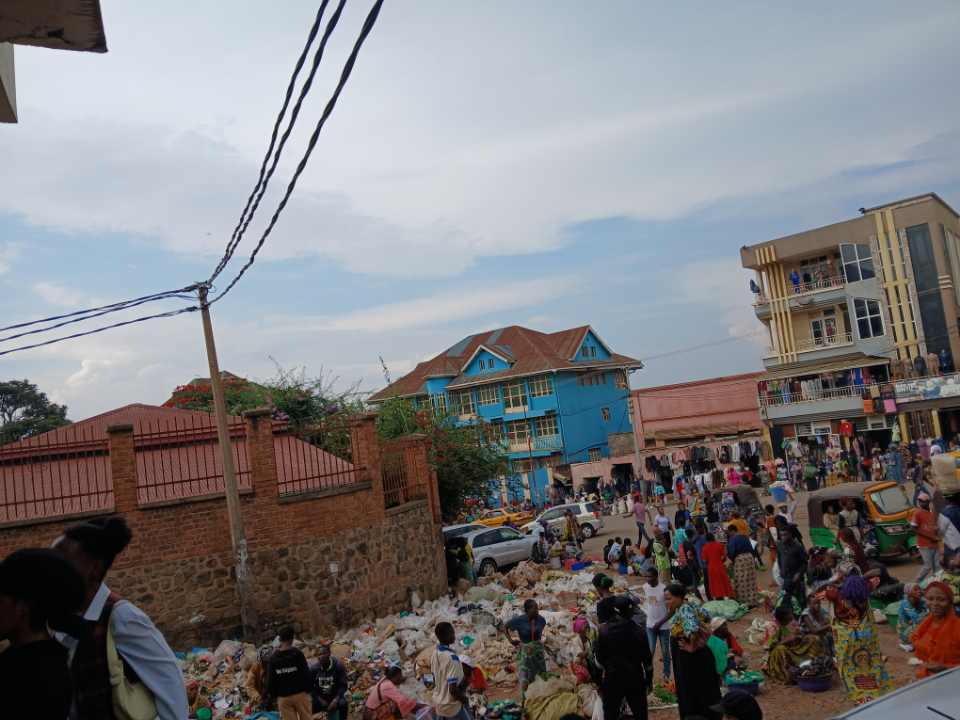 l’étalage des aliments dans des endroits impropres expose la population à de graves risques sanitaires