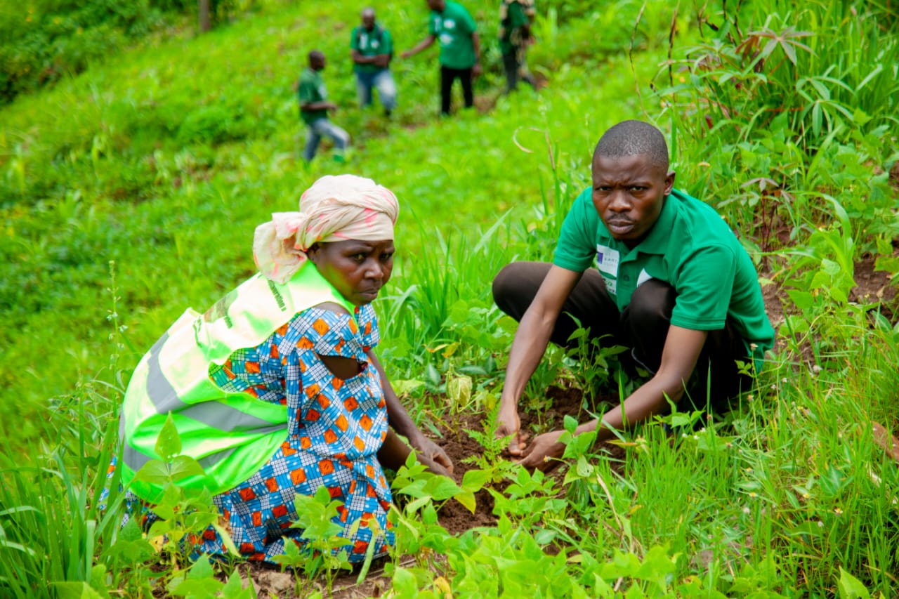Des agriculteurs à Mumosho