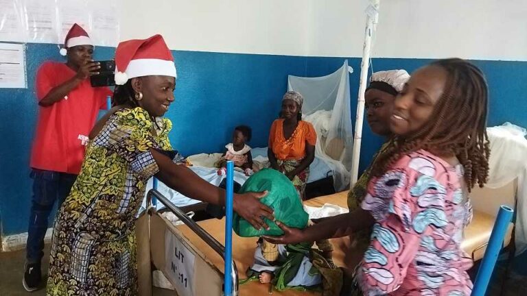 une assistance de l’ASSO-MSF Binza à l’Hôpital de Nyamilima