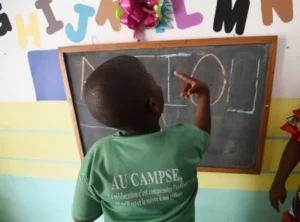 un enfant atteint d’autisme